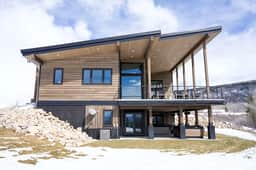 Mountain Modern Retreat w/Hot Tub